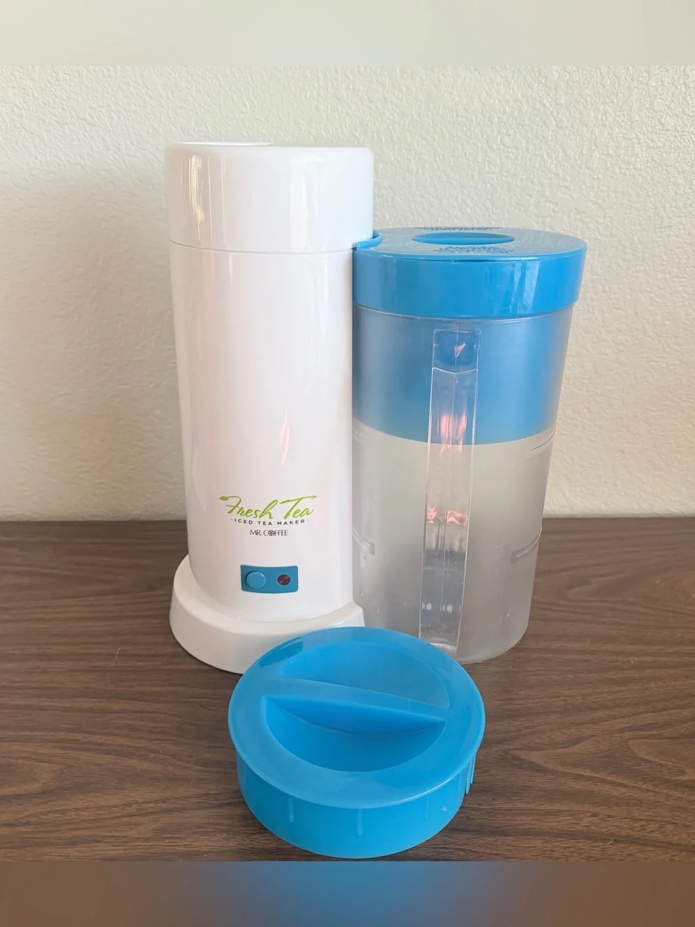 Mr.Coffee Iced Tea Maker 2 Quart Pitcher TM1 Blue Pitcher Lid & Basket Lid Works